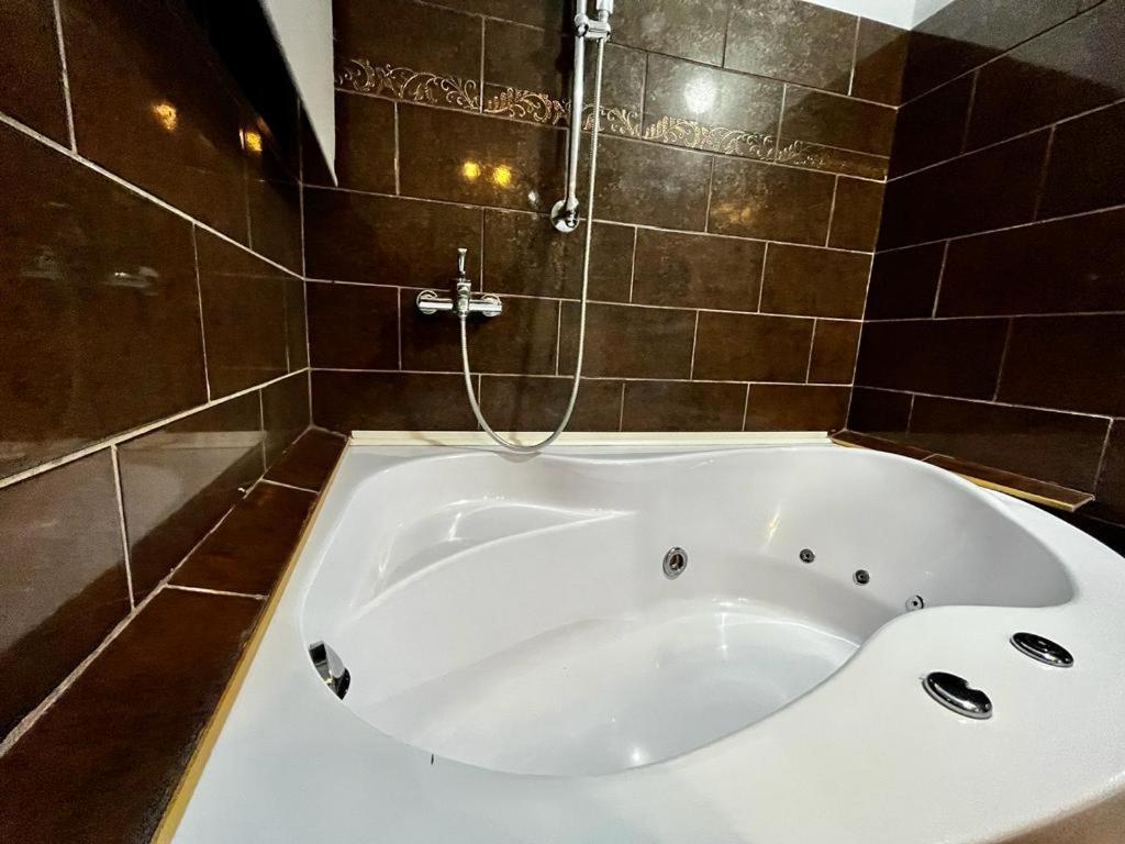Kpm Downtown Apartments Bukareszt Zewnętrze zdjęcie